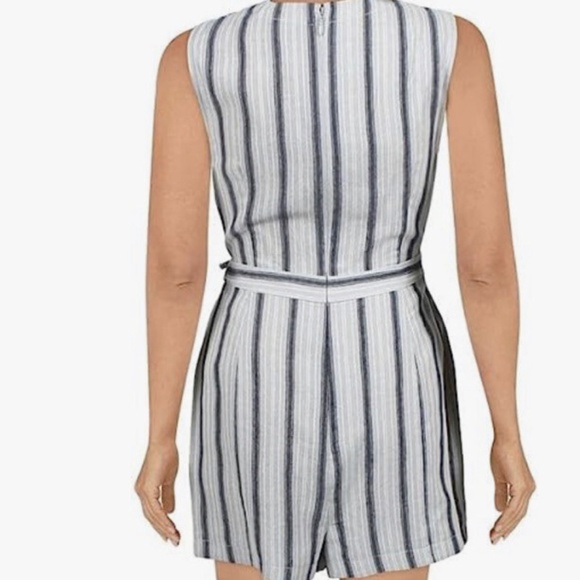 NWT BCBG MaxAzria Lexi Striped Blue Haze Combo Romper Size Small - Picture 2 of 5